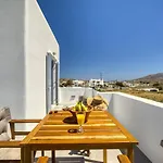 アパートホテル Kk Mykonos Village 3*